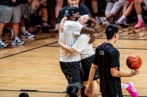 华体会登陆-关于鼓舞人心的篮球比赛，让球迷沉醉其中的信息