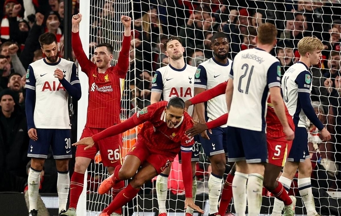 华体会app-利物浦摆脱低迷,重返欧冠舞台 第2张 华体会app-利物浦摆脱低迷,重返欧冠舞台 第2张